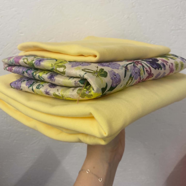 Laure Sweater – Speciale Mouwen DIY Box - Zacht geel