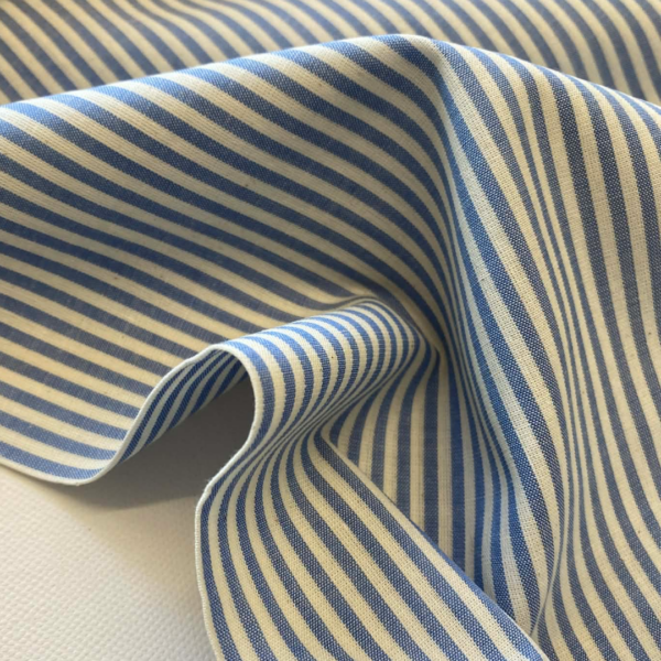 Katoen viscose - Hemdenstof - Blauw/wit